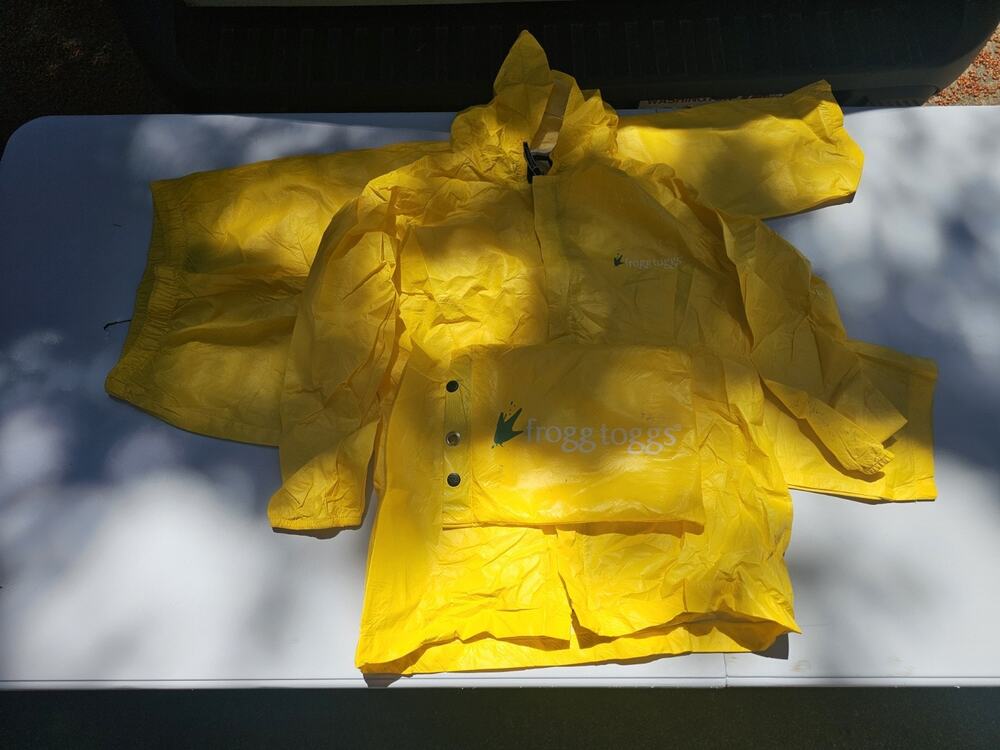 Frogg Toggs Ultra-Lite2 Rain Suit Yellow Hooded Jacket Pants Youth Med Packable